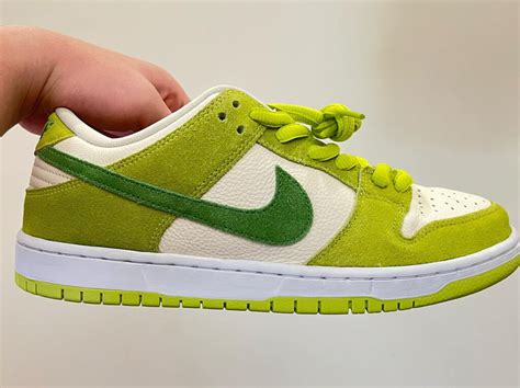 nike sb dunk low grün|nike dunk low green apple.